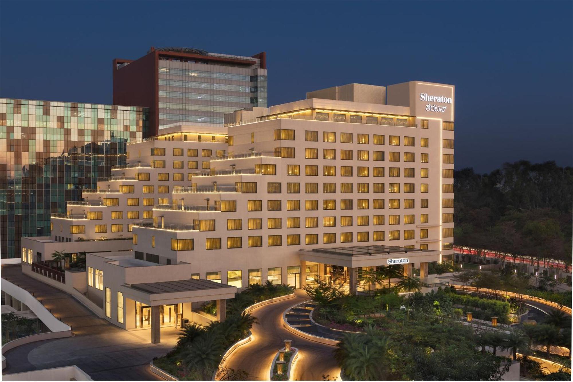 เชอราตัน แกรนด์ เบงกาลูรู ไวท์ฟิลด์ โฮเต็ล แอนด์ คอนเวนชั่น เซ็นเตอร์ Hotel บังกาลอร์ ภายนอก รูปภาพ